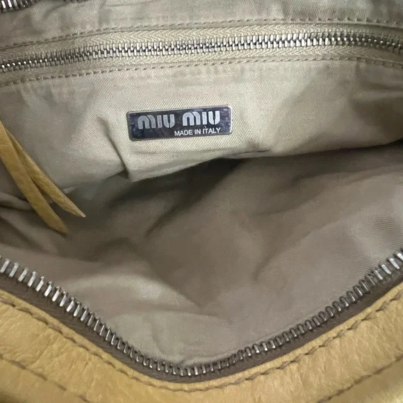 Miu Miu butter yellow Leather Bag - Picture 8 of 10